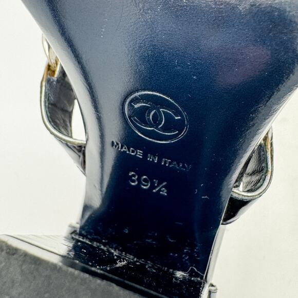 Chanel Patent & CC Logo Chain Link Navy Silver Block Heel Sandals size 39.5 - Picture 14 of 16